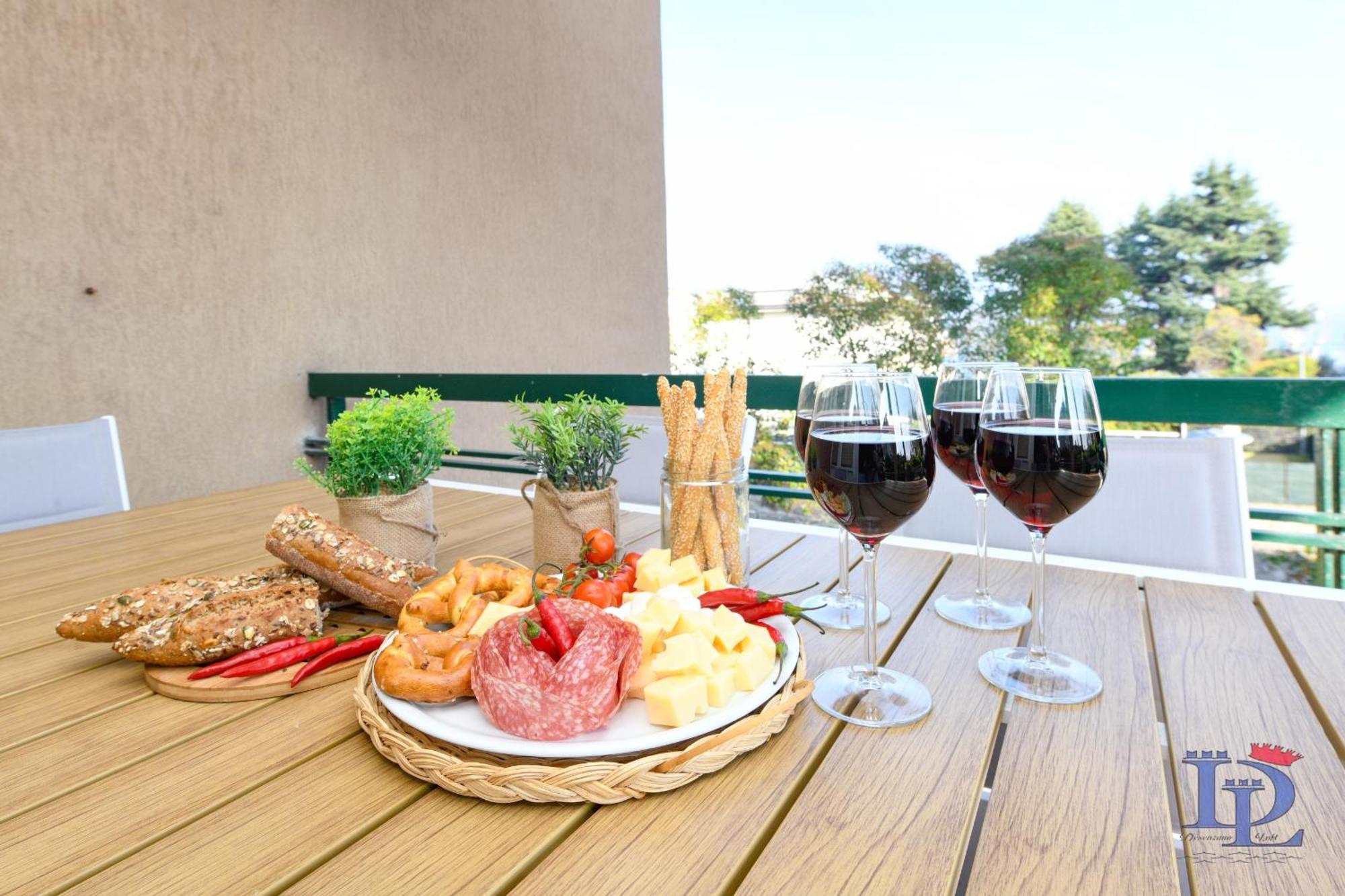 Desenzanoloft Official Partner Marriott Homes & Villas - Imperium Desenzano del Garda Kültér fotó